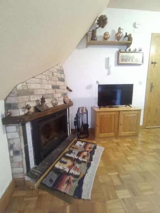 Apartament Atico En Pleno Pirineo El Pueyo de Jaca Zewnętrze zdjęcie